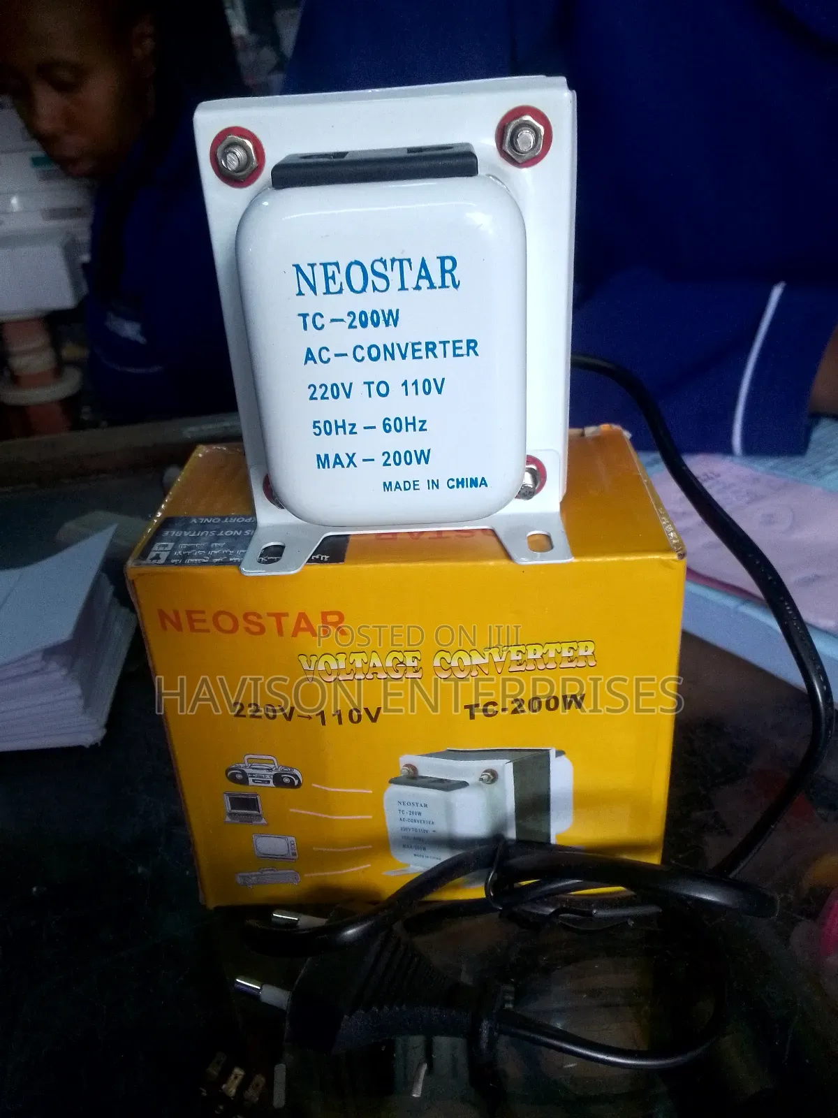 Original 200w Neostar Step Up and Down Transformer