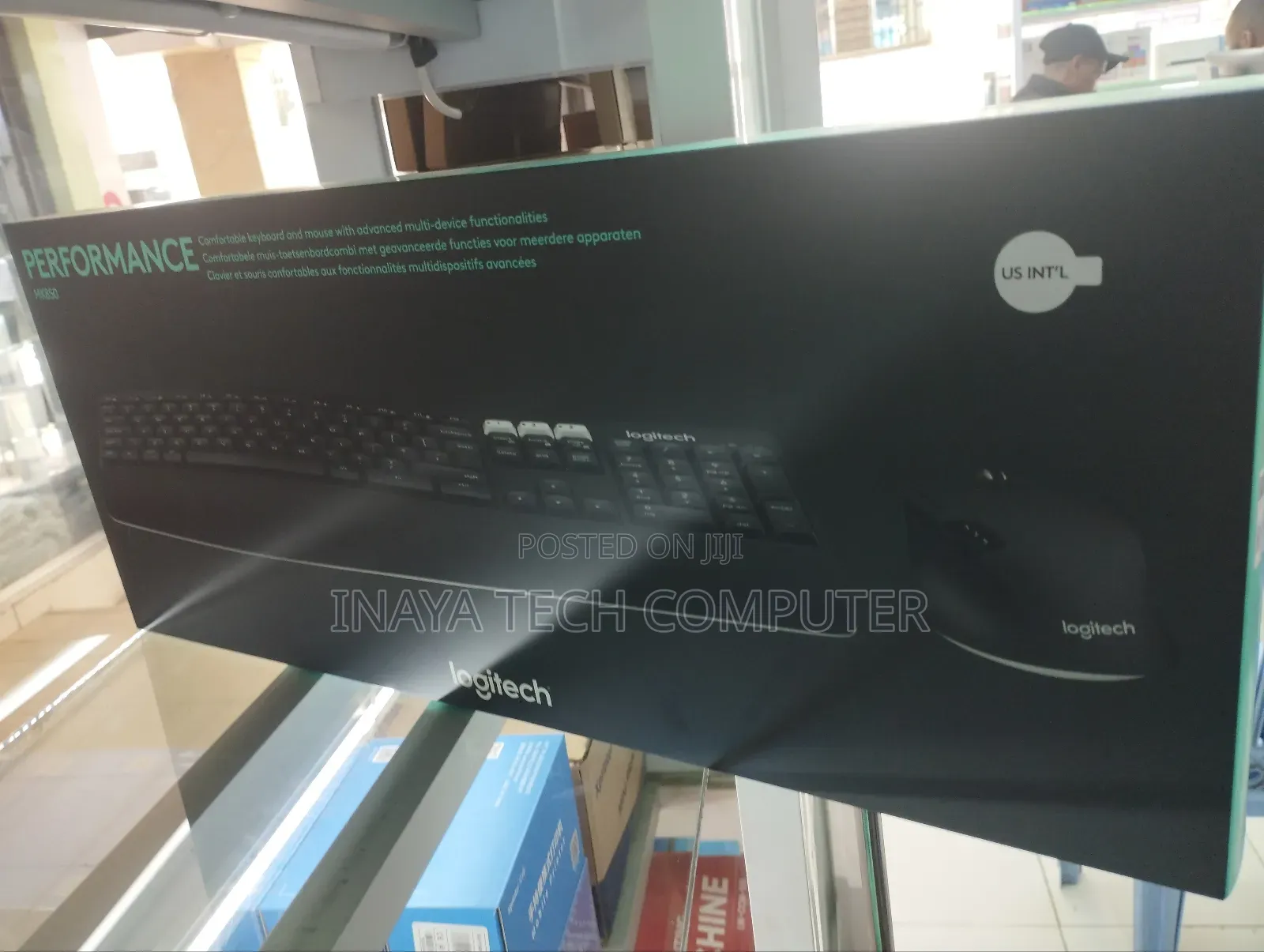 Logitech Mk850 Wireless Keyboard and Mouse Combo
