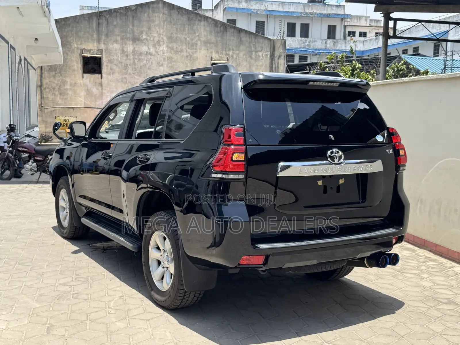 Toyota Land Cruiser Prado 2018 Black