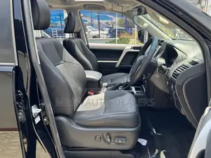 Toyota Land Cruiser Prado 2018 Black