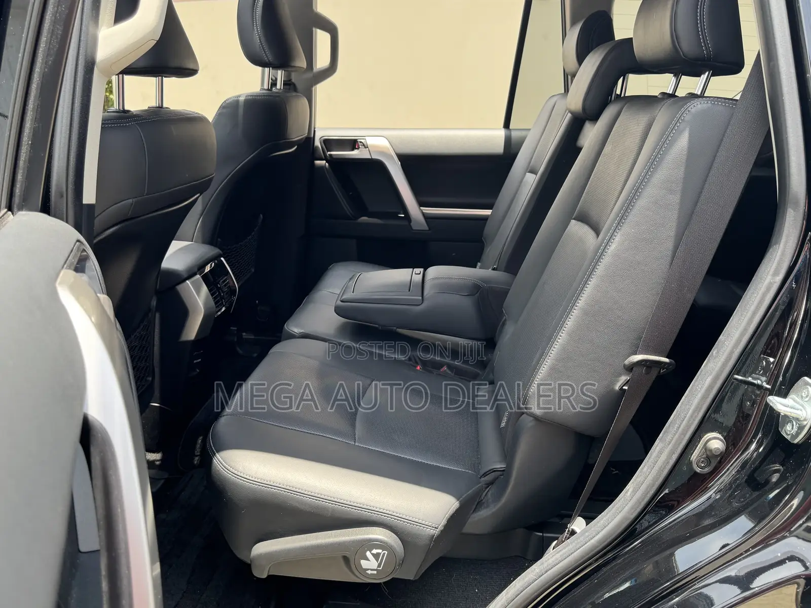 Toyota Land Cruiser Prado 2018 Black