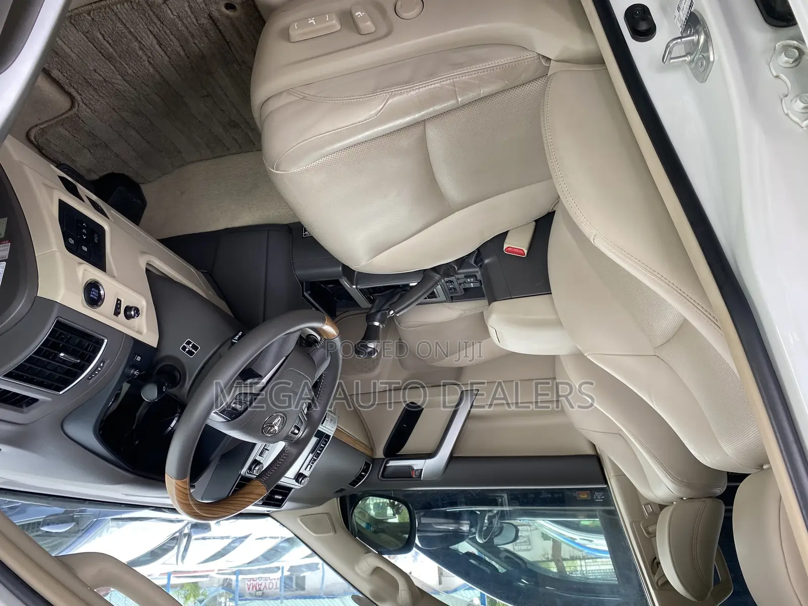 Toyota Land Cruiser Prado 2018 Pearl