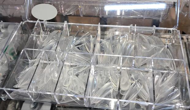 Stick-on Nails (Clear) - thumbnail 4