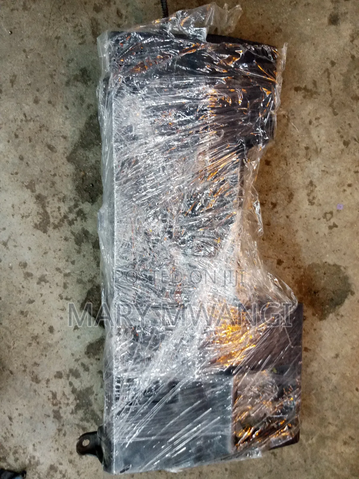 Ex Japan Prado 150 Knee Airbag