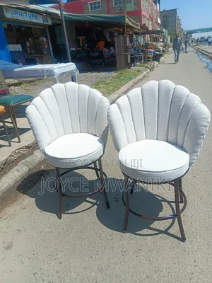 Manicure Flower Seats, Cream White 