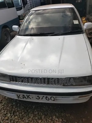 Toyota Corolla 1998 White