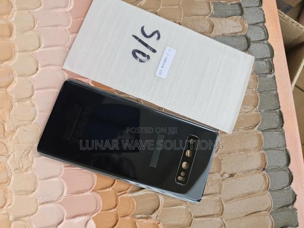 Samsung S10 Back Glass/Battery Cover - thumbnail 3