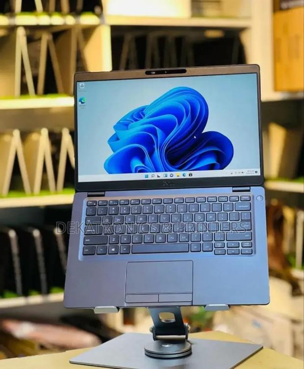 Laptop Dell Latitude 5300 8GB Intel Core I5 SSD 256GB - main view