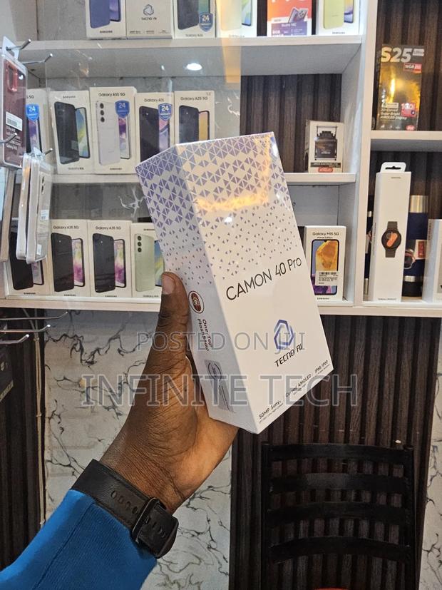 New Tecno Camon 40 Pro 4G 256 GB Black - thumbnail 2