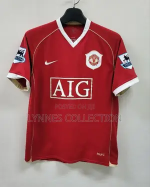 Manchester United Retro Kits