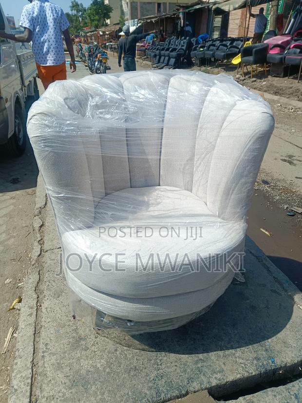 Cream White Pedicure Flower Seat  - main view