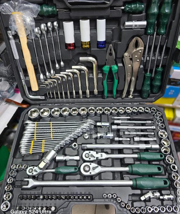 142pcs Auto Repair Toolkit/Combination Hand Tools Toolbox