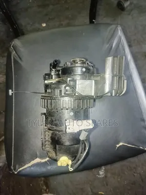 Handpump /Feedpump Hilux Revo