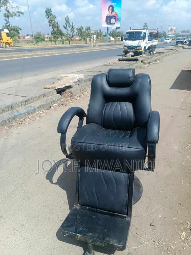 Barber Chair, Black Plain  - main view