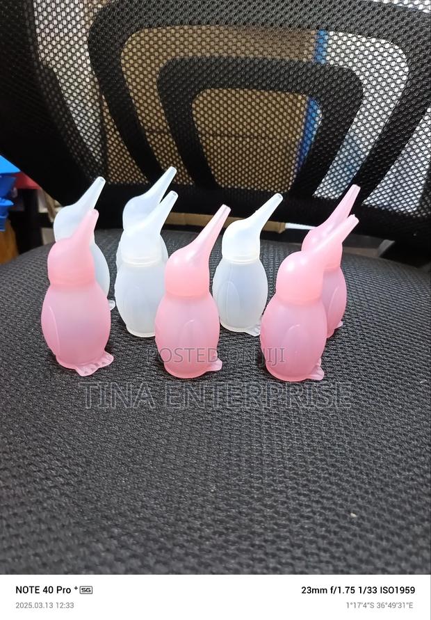 Silicone Penguin Sucker - thumbnail 3