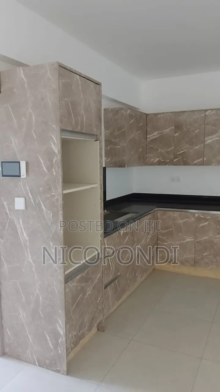 2bdrm Apartment in Westlands, Raphta Road Area for rent