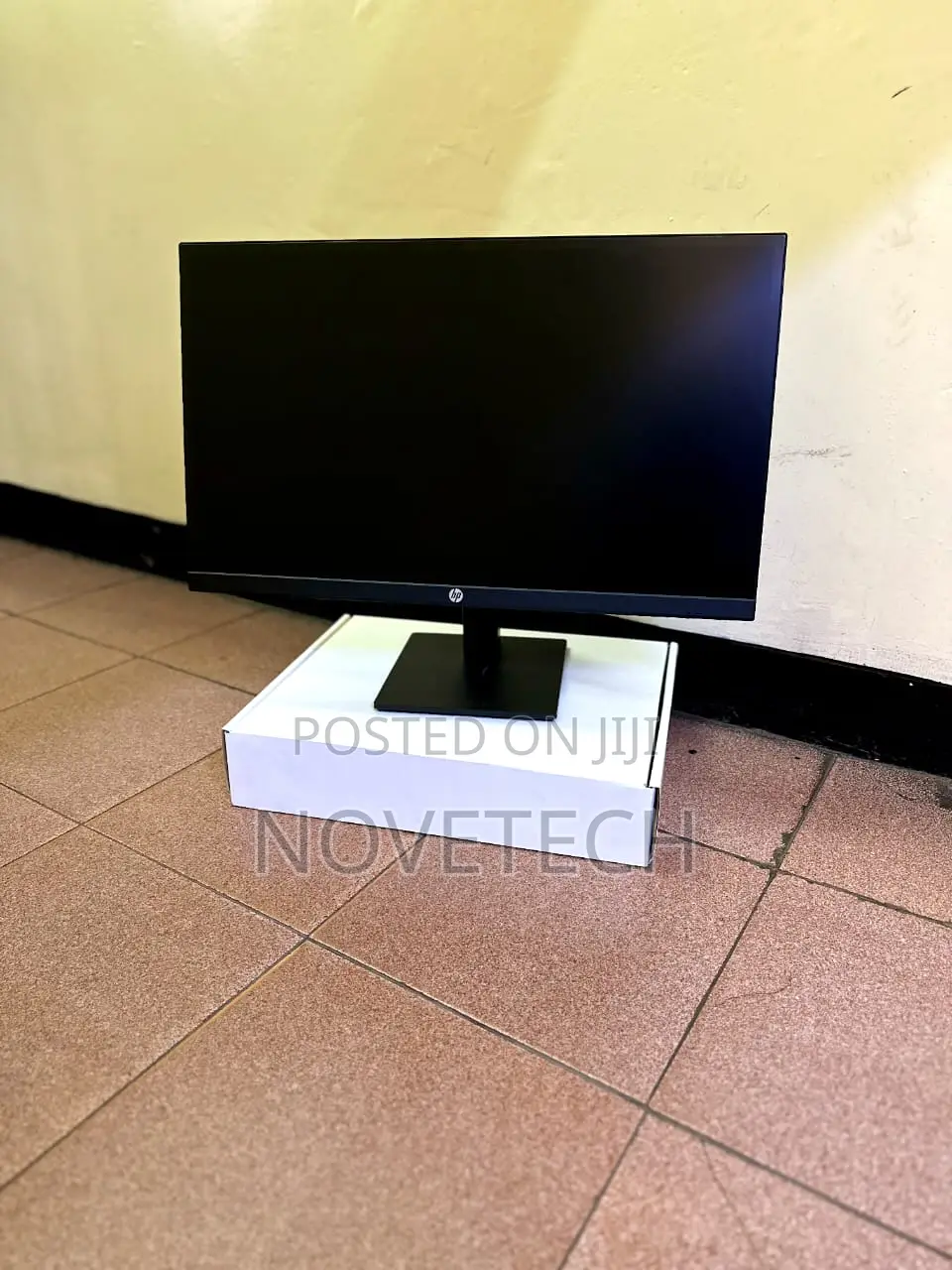 Hp 27" Edge to Edge P27h G4 Monitor Built-in Dual Speakers