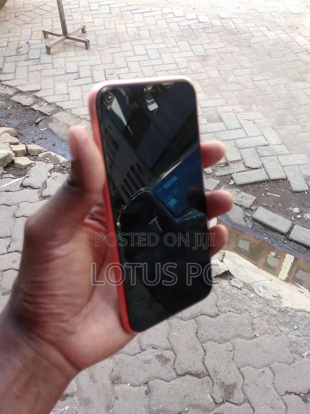 Apple iPhone XR 64 GB Pink - thumbnail 3