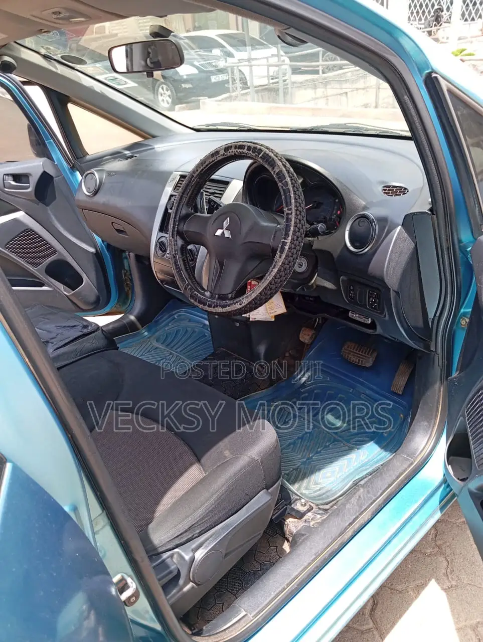 Mitsubishi Colt 2011 Blue
