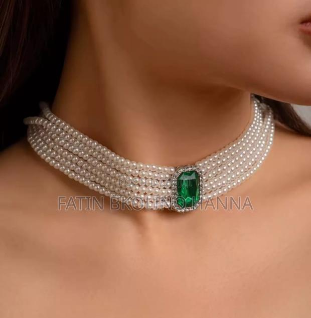 Layered Pearl Necklace Elegance - main view