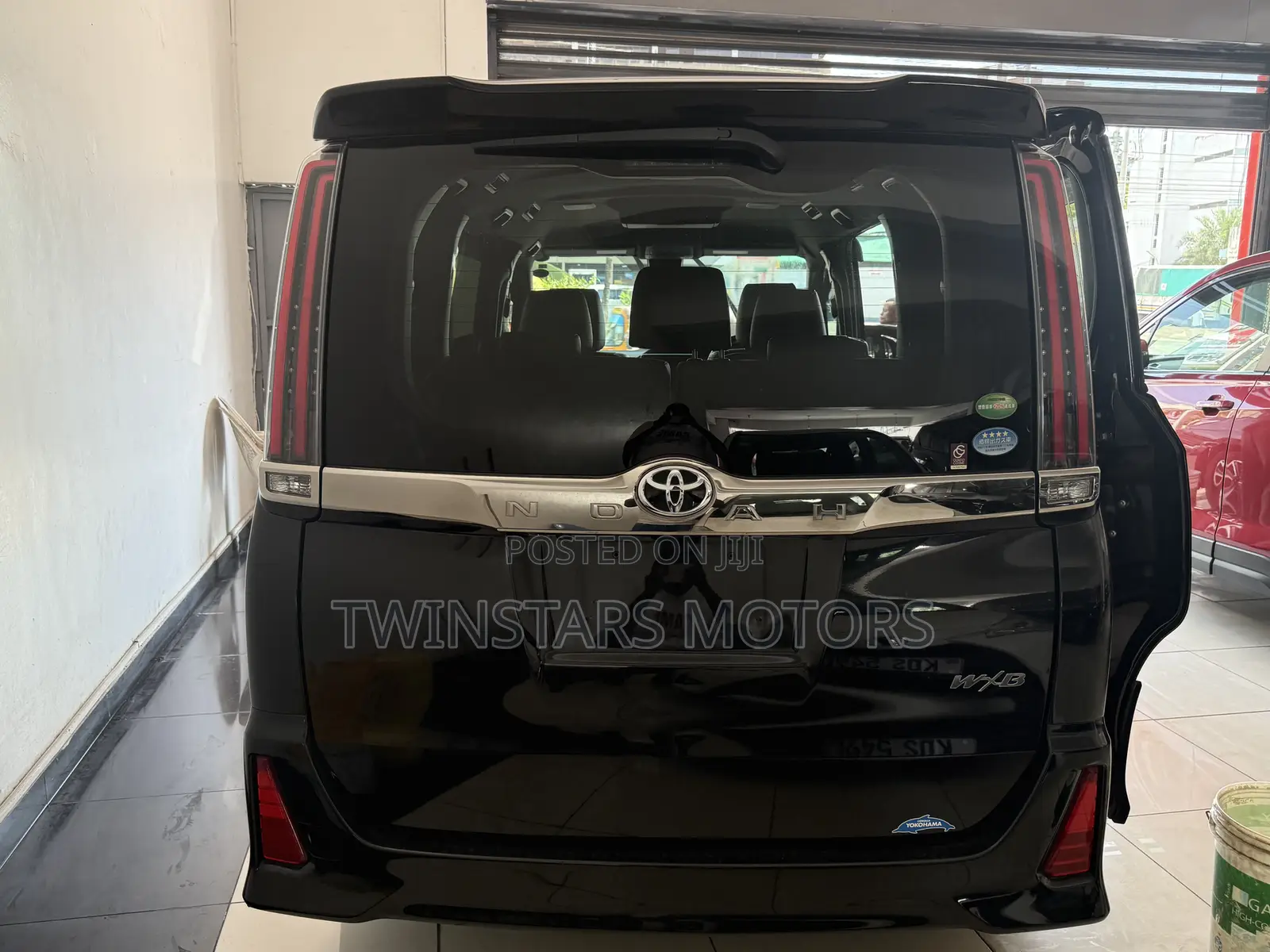 Toyota Noah 2.0 FWD (7 Seater) 2018 Black
