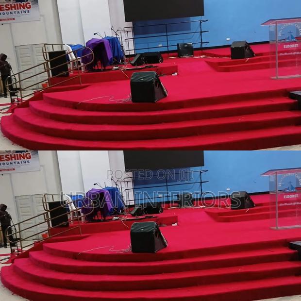 Red Altar Carpets. Curved Altar. Best Installation - main view