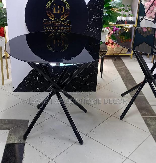 Round Glass Dining Table Black