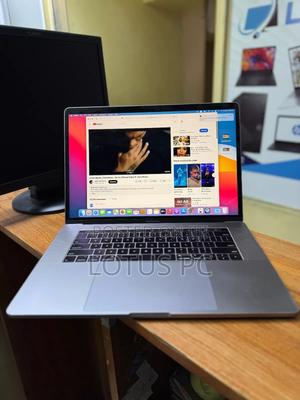 Laptop Apple MacBook Pro 2018 32GB Intel Core I9 SSD 512GB - thumbnail 2