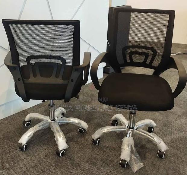 Office Chairs: Clerical Simple Office Chair With Wheels - main view