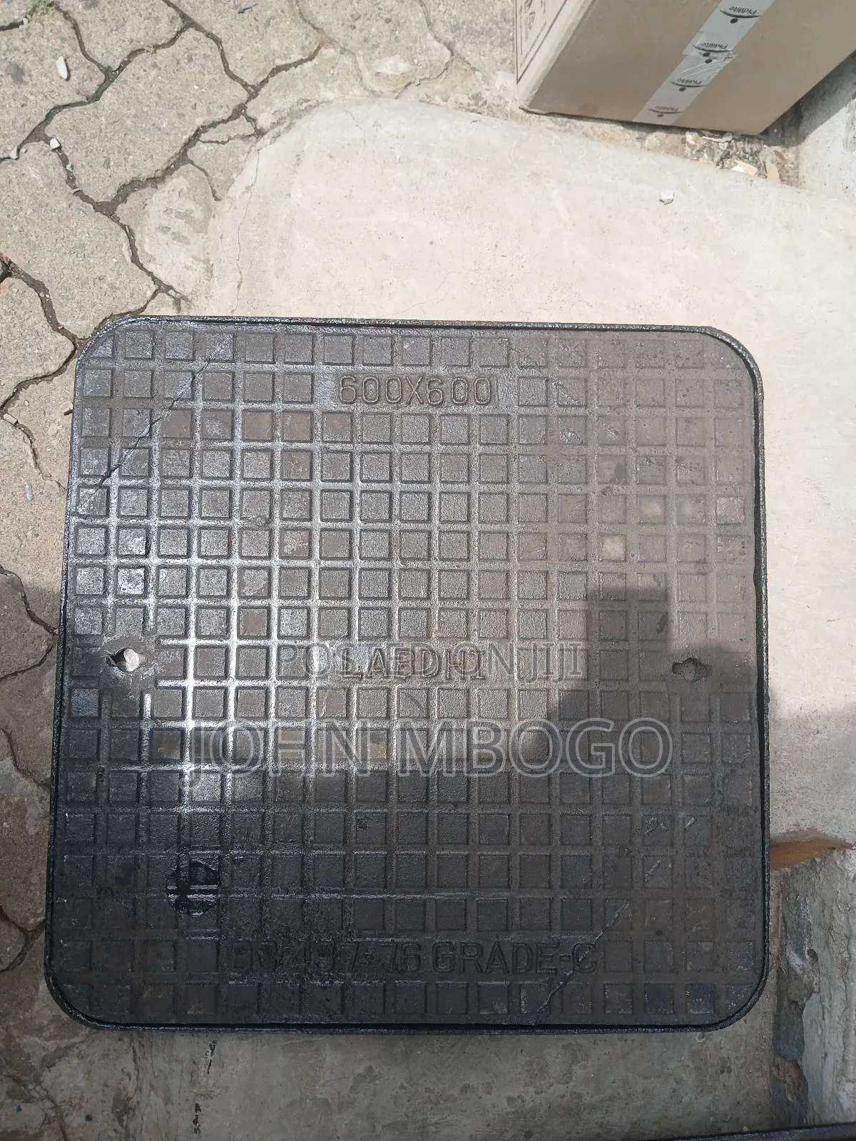 Cast Iron Manhole Corver 24"
