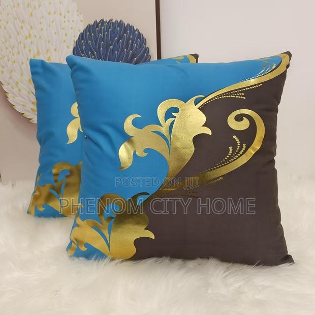 Gold Black Import Throwpillow Covers - thumbnail 2