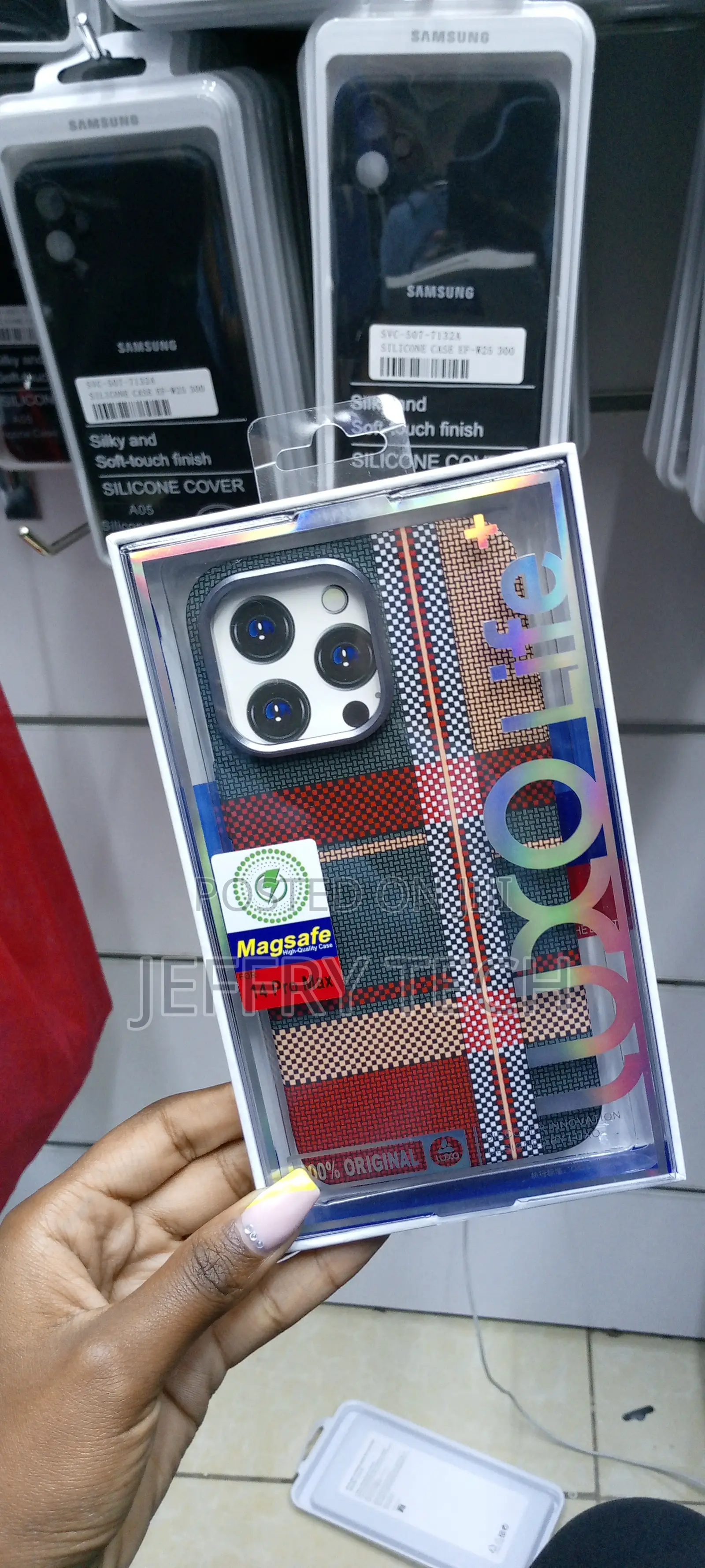 Tribal Carbon Fiber Case for iPhone 14 Pro Max With Magsafe