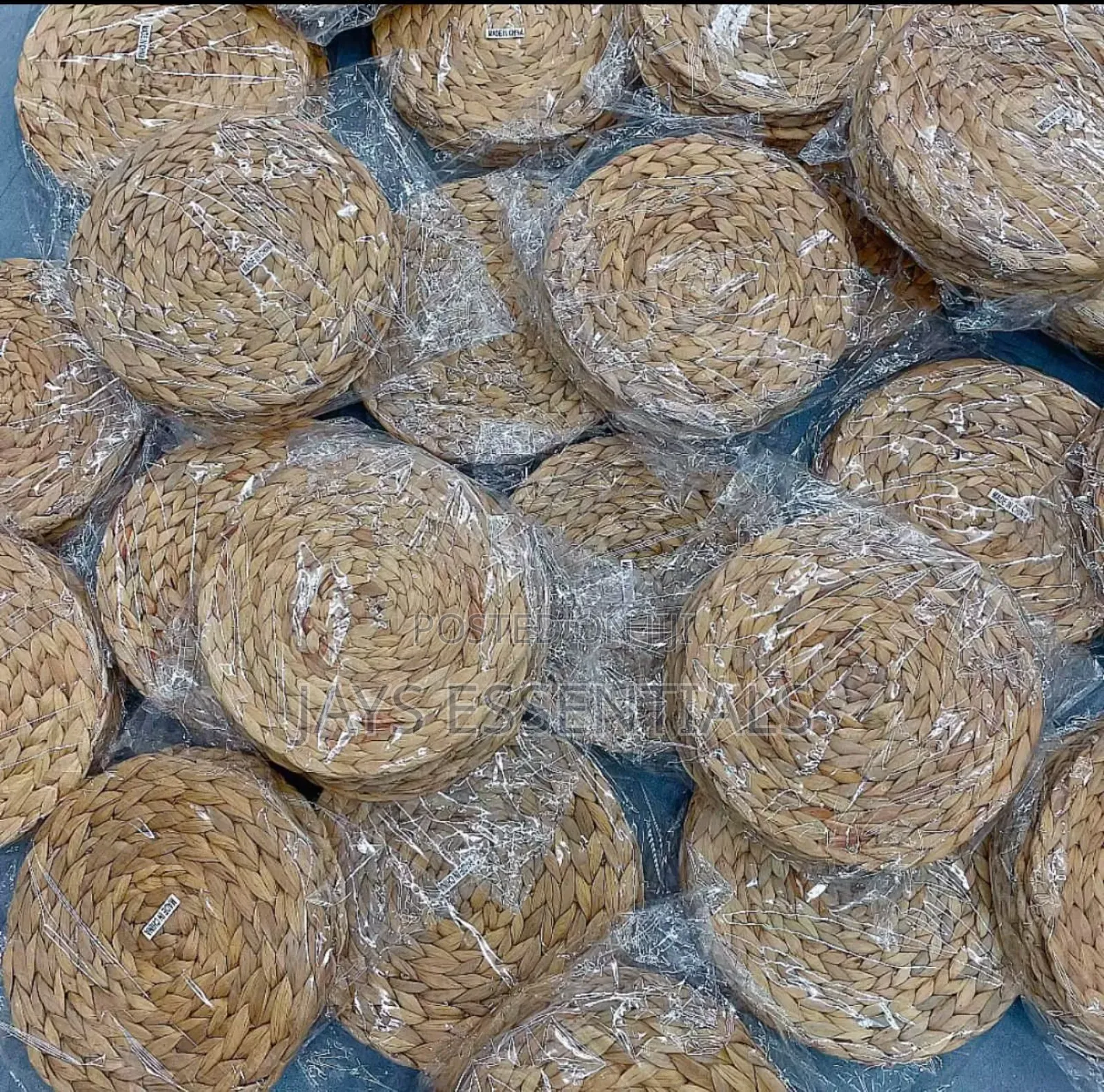 6pc Round Hand Straw Table Mats