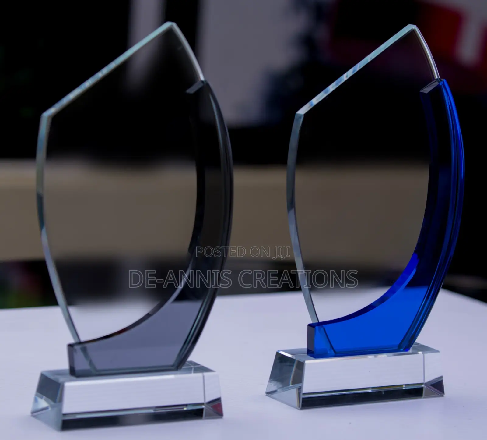 Double Curve Awards Design