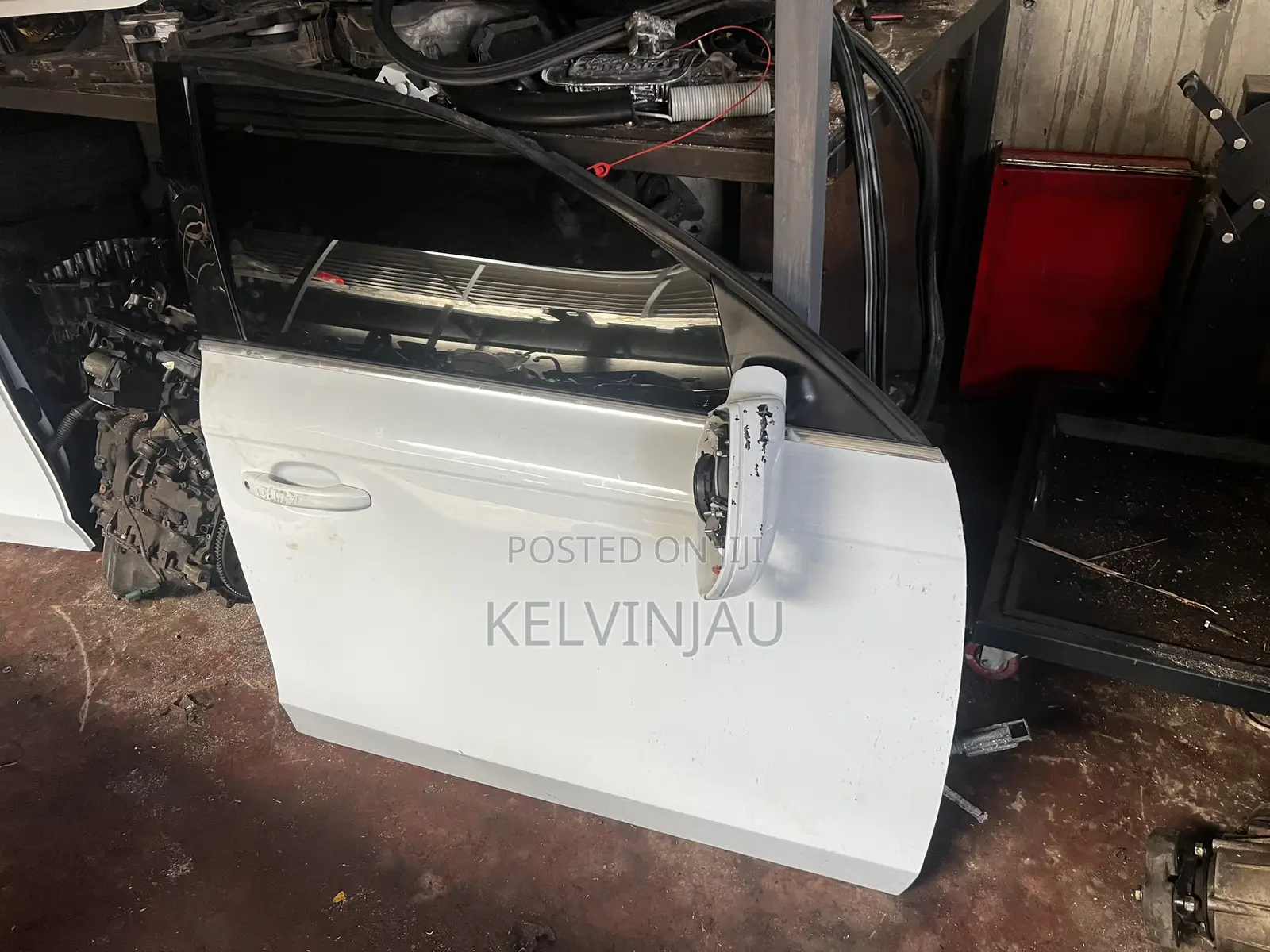 Tearing Off an Audi A4 for Parts