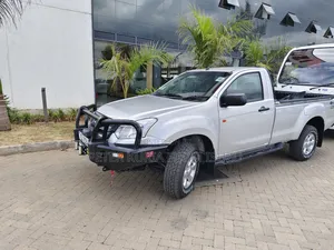 New Isuzu D-MAX 2025 Silver