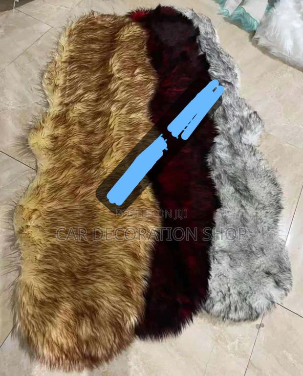 Big Size 4*4 Cars Dashboard Fluffy Covers