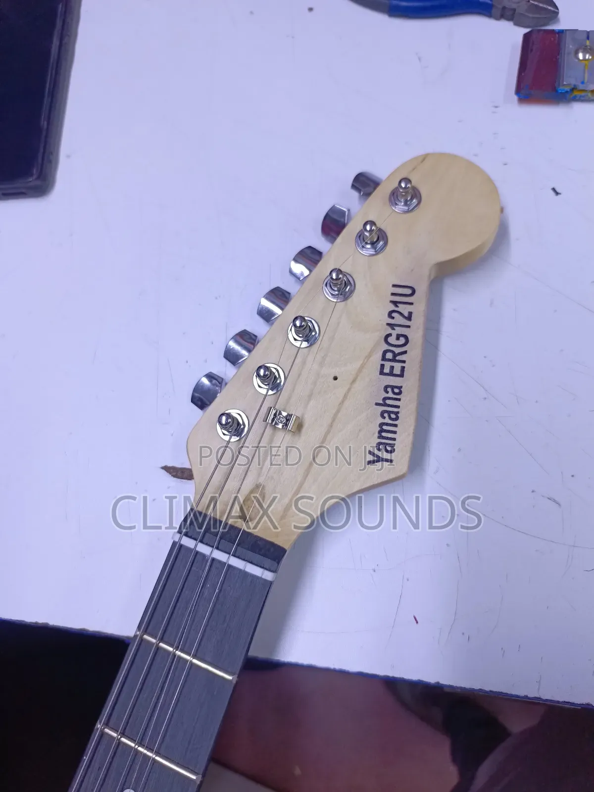 Yamaha Electric Solo Guitar