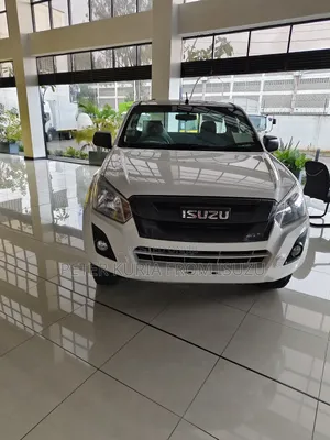 New Isuzu D-MAX 2025 White