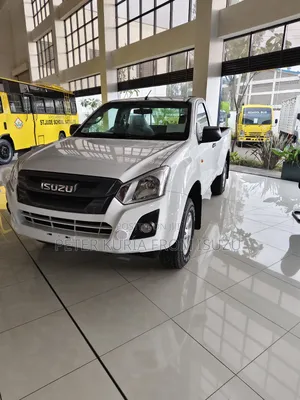 New Isuzu D-MAX 2025 White