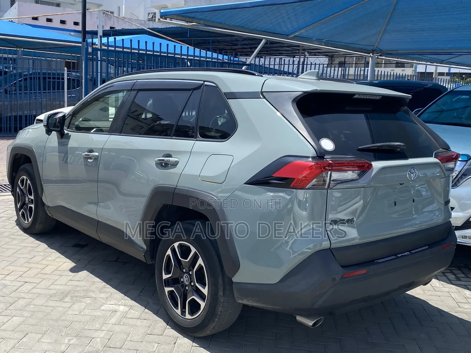 Toyota RAV4 2019 Green