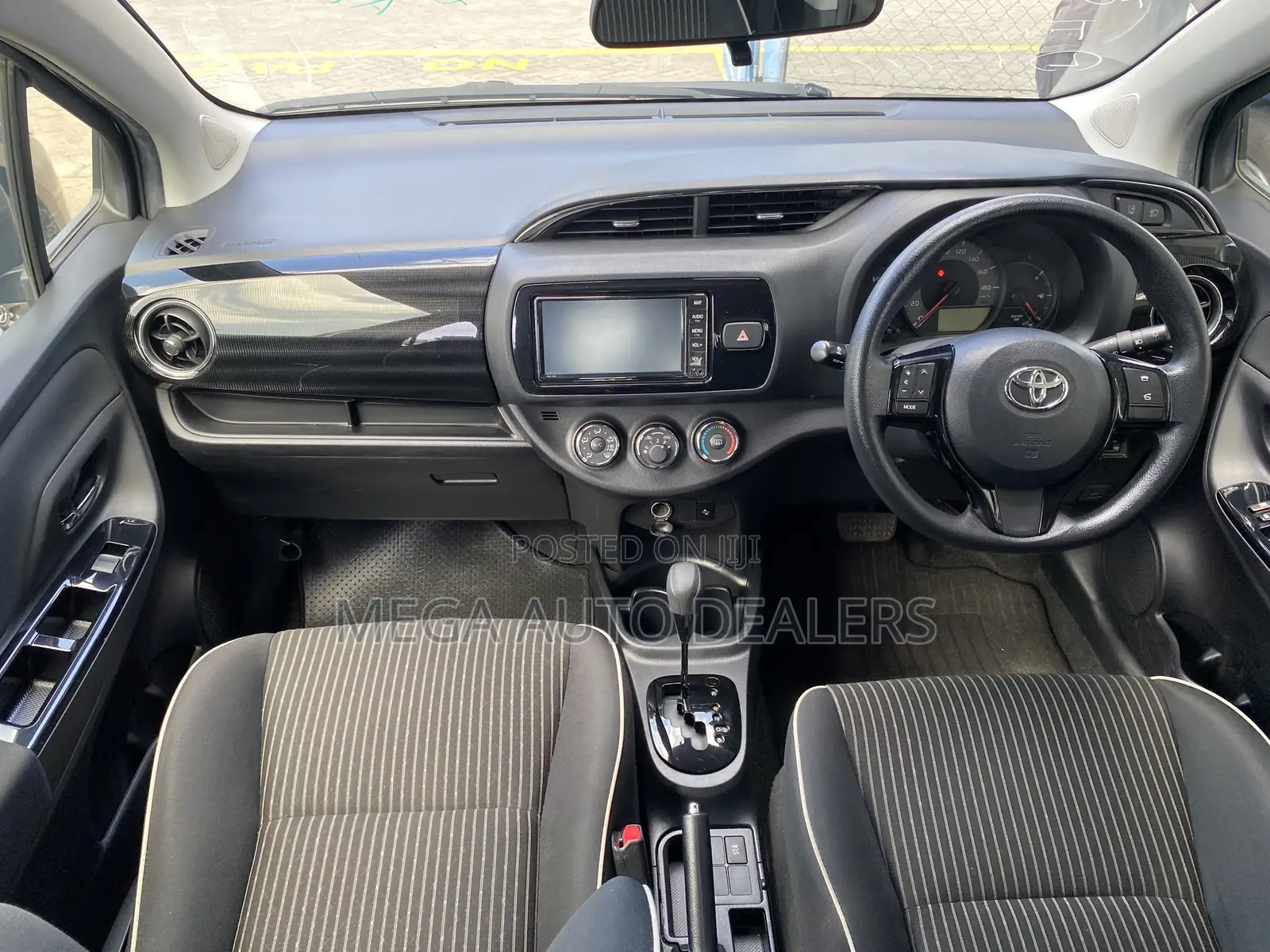 Toyota Vitz 2018 Blue