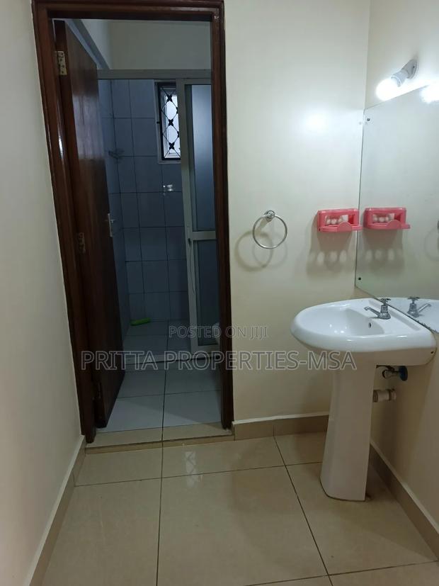 3bdrm Apartment in Affluent Old Nyali for rent - thumbnail 8