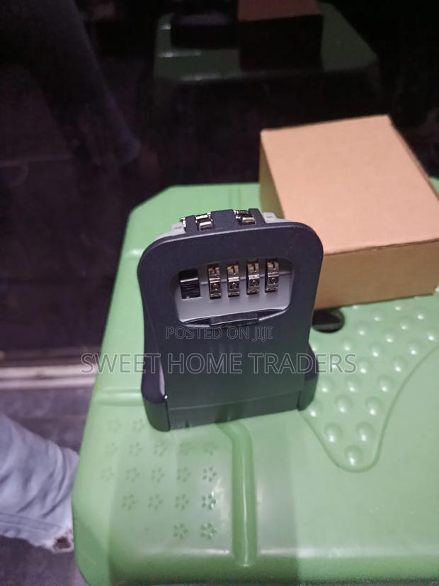 Wall Mounted Metallic Key Lock Box - main view