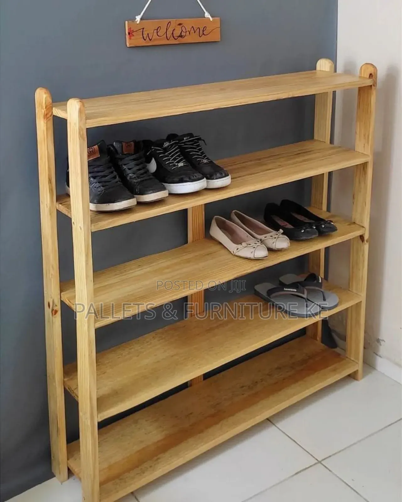 Reclaim Shoe Rack