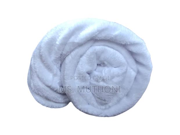 *Fleece Coloured Throw Blankets* Size: 6x6; - thumbnail 10