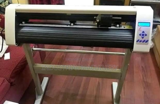 Plotter Vinyl Cutter Machine- Quality Assured - main view