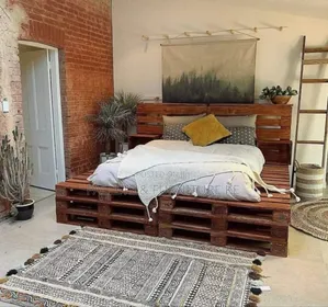 Hearth Wood Pallet Bed