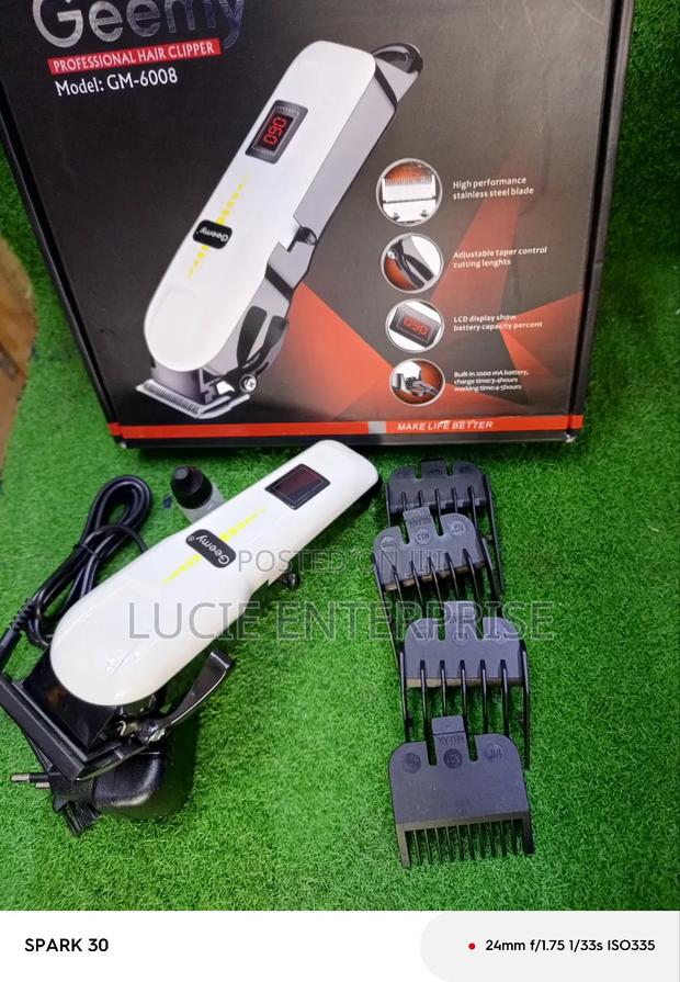 Geemy Professional Hair Clipper Cordless Shaving Machine