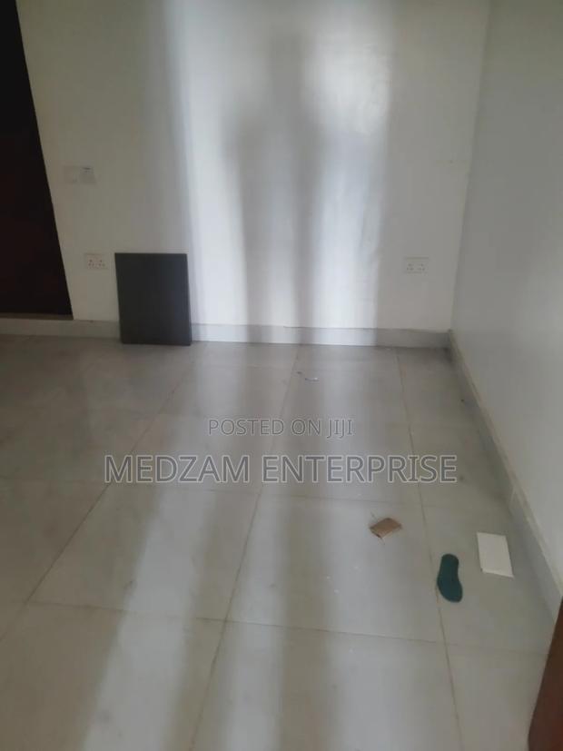 3bdrm Apartment in Kisimani Heights, Ziwa la Ngombe for rent - thumbnail 4